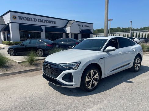 Used 2024 Audi Q8 e-tron Premium AWD/4WD image 49