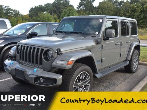 Used 2023 Jeep Wrangler Unlimited Sahara AWD/4WD image 1
