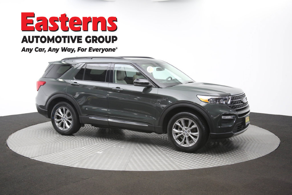 Used 2023 Ford Explorer XLT w/ Equipment Group 202A AWD/4WD image 55