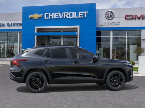 New 2026 Chevrolet Trax LT FWD image 5
