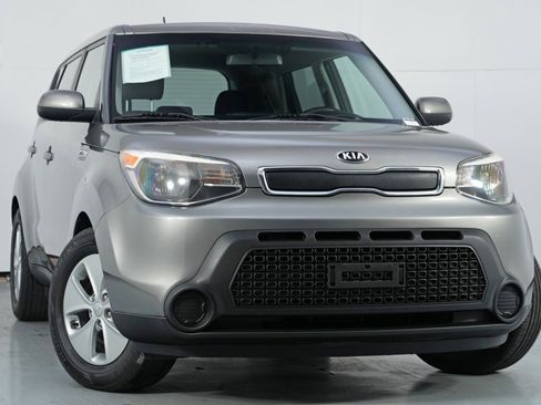 Used 2016 Kia Soul image 2