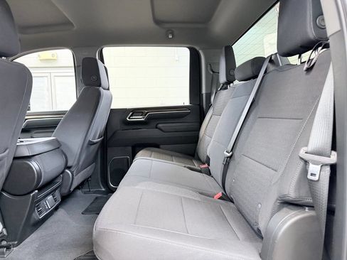 Used 2025 Chevrolet Silverado 3500 LT w/ Safety Package AWD/4WD image 20