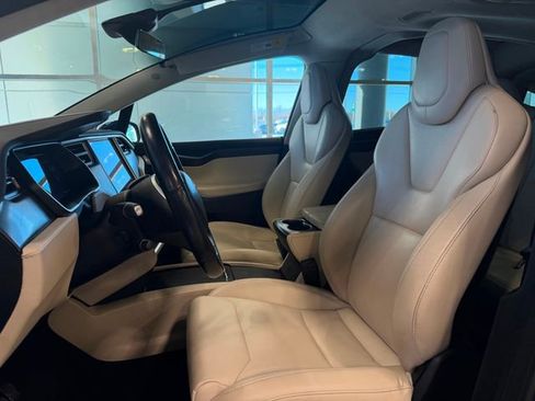 Used 2017 Tesla Model X 75D image 21