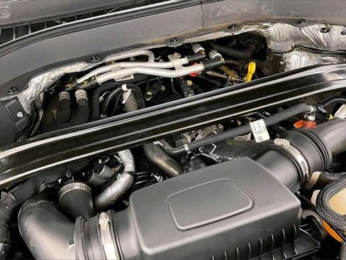 Used 2020 Ford Explorer Platinum w/ Premium Technology Package image 30