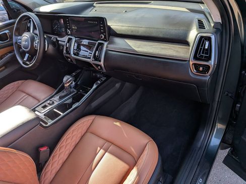 Used 2023 Kia Sorento SX Prestige AWD/4WD image 37