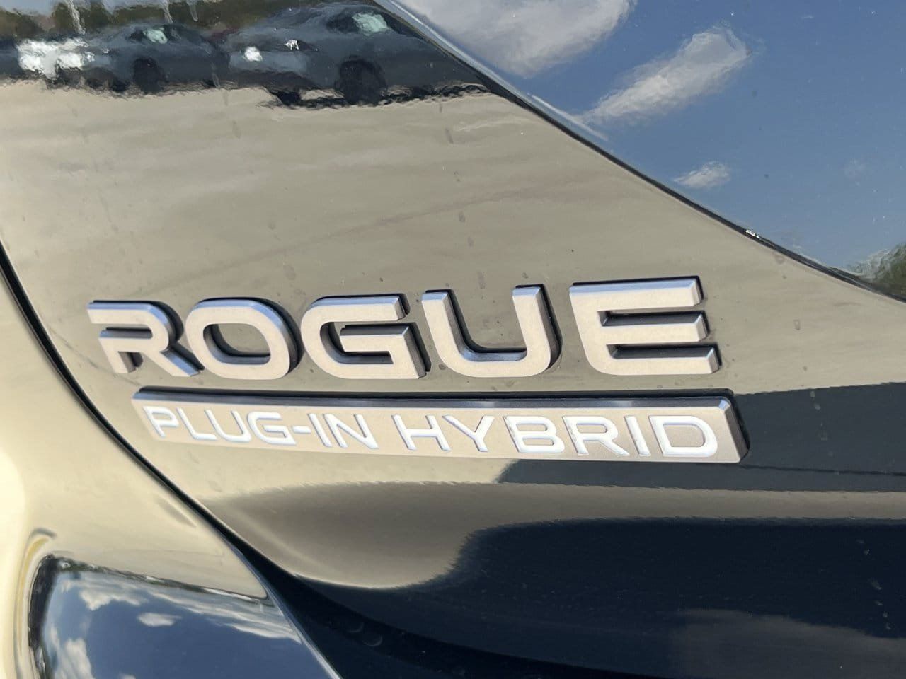 Used 2026 Nissan Rogue Platinum w/ Family Package AWD/4WD image 8