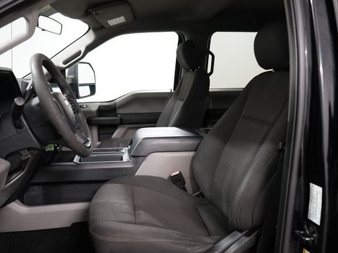Used 2018 Ford F150 XL w/ Equipment Group 101A Mid AWD/4WD image 25