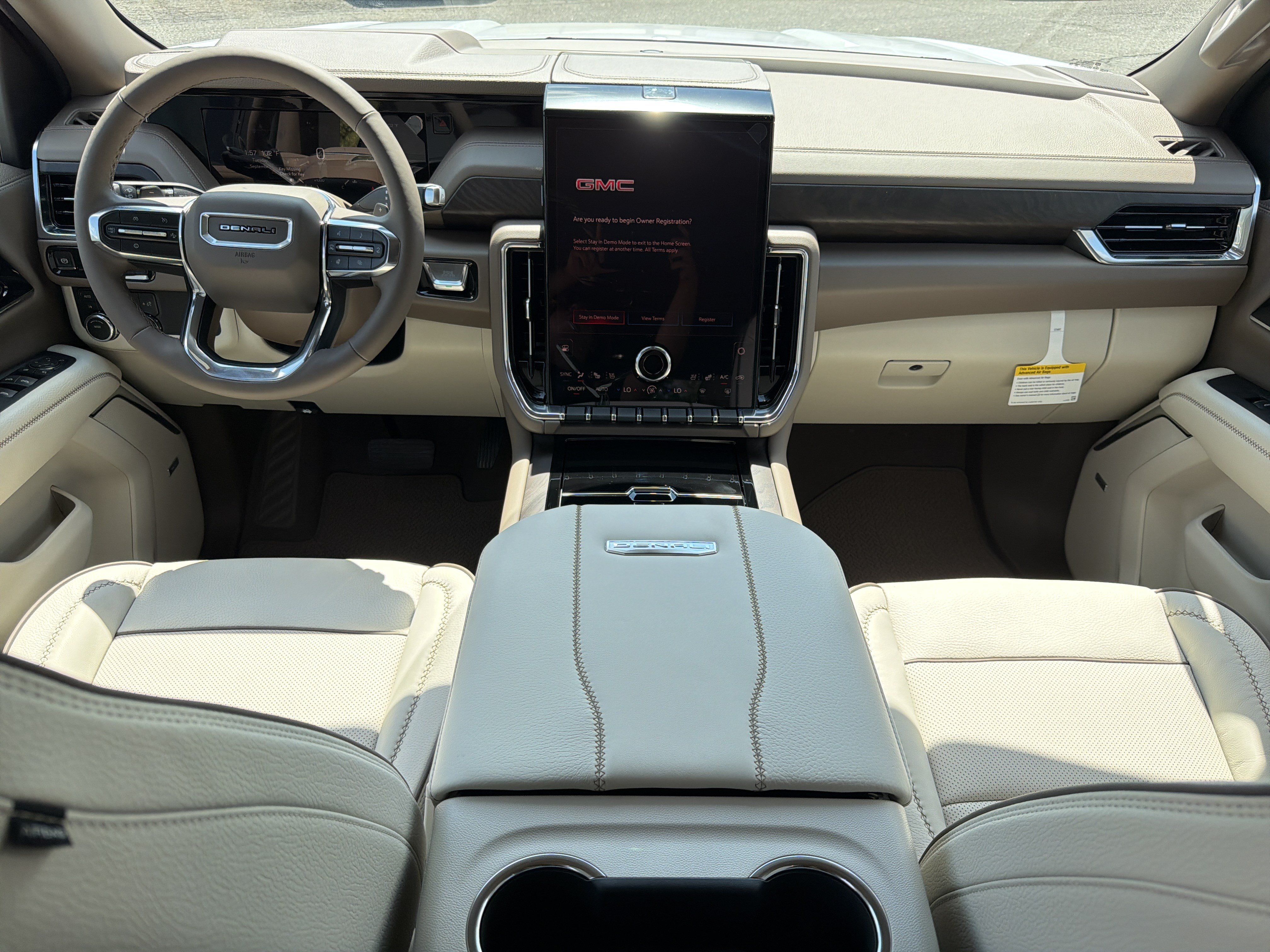 New 2026 GMC Yukon Denali w/ Sun & Power Step Package AWD/4WD image 23