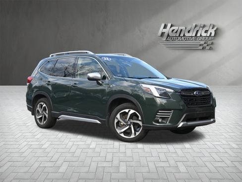 Used 2023 Subaru Forester Touring image 2
