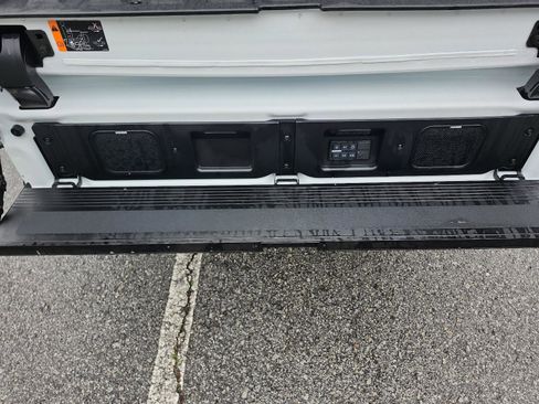 Used 2025 GMC Sierra 2500 Denali Ultimate AWD/4WD image 14