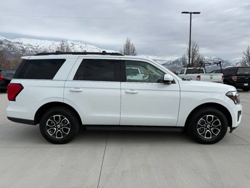 Used 2024 Ford Expedition XLT image 2