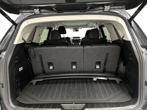 Used 2021 Subaru Ascent Touring w/ Popular Package #2A image 14