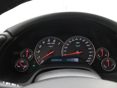 Used 2009 Chevrolet Corvette Coupe w/ Preferred Equipment Group RWD image 9