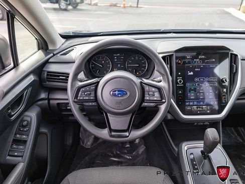 Used 2024 Subaru Crosstrek 2.0i Premium image 2