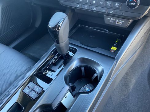 New 2026 Subaru Outback Limited XT AWD/4WD image 16