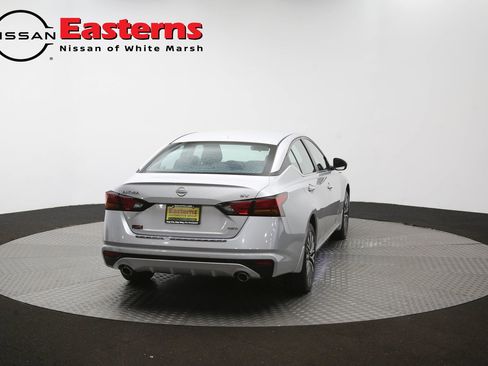 Used 2023 Nissan Altima 2.5 SV w/ SV Premium Package AWD/4WD image 40