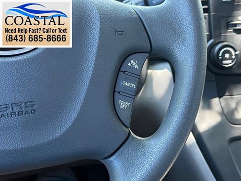 Used 2006 Kia Sedona LX FWD image 30