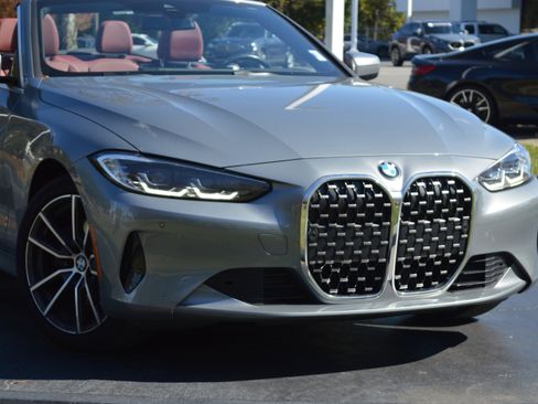 Certified 2024 BMW 430i Convertible w/ Premium Package image 2