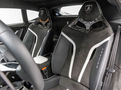 Used 2024 Lamborghini Huracan Tecnica RWD image 12