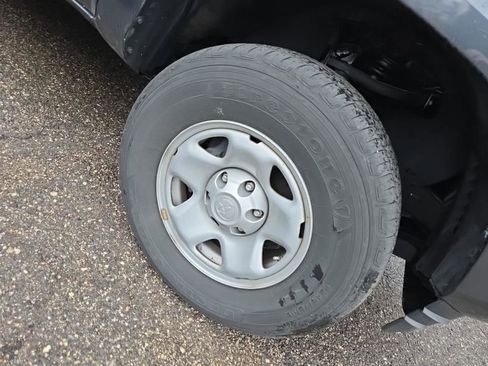 Used 2023 Toyota Tacoma SR AWD/4WD image 20