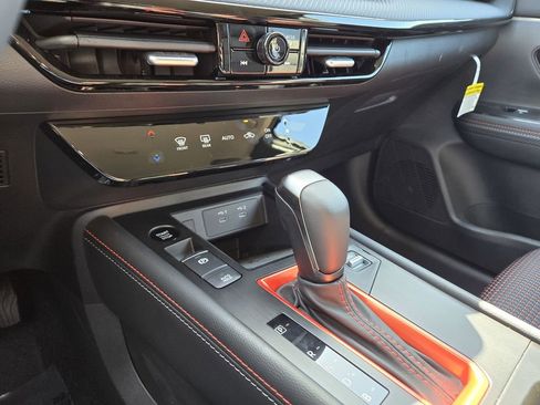 New 2026 Nissan Kicks SR FWD image 15