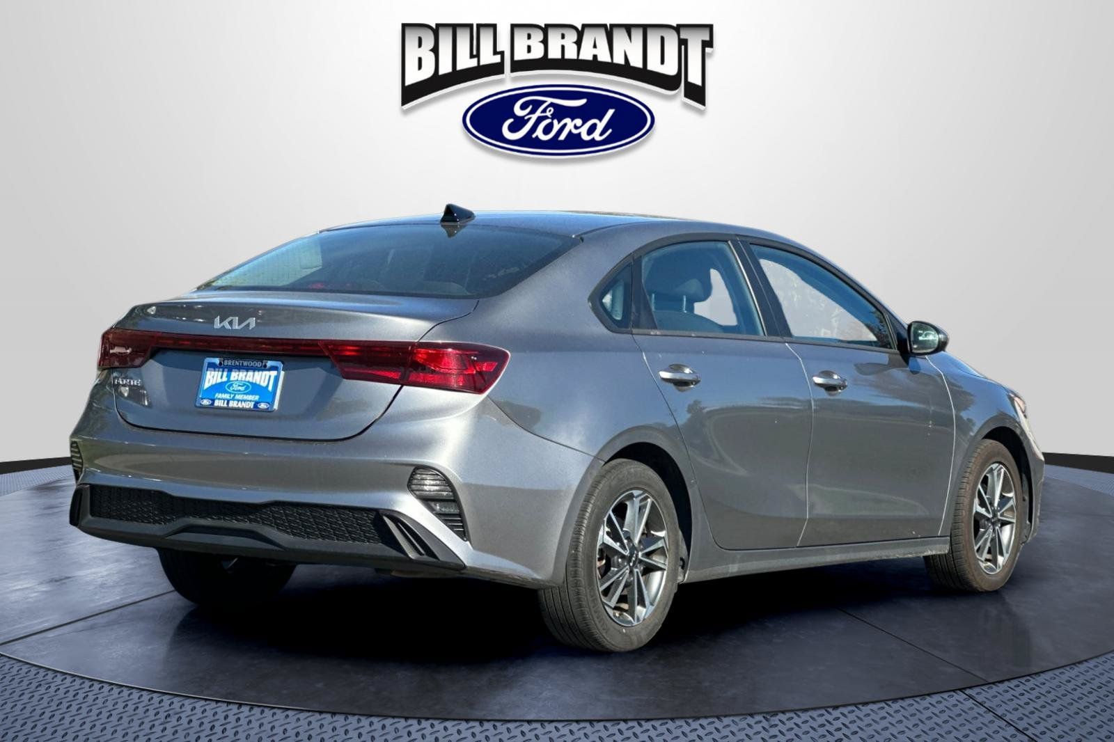Used 2024 Kia Forte LXS FWD image 3