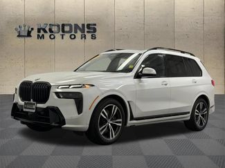 Used 2023 BMW X7 xDrive40i w/ M Sport Package AWD/4WD video 1