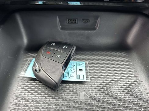 New 2027 GMC Terrain Elevation FWD image 21