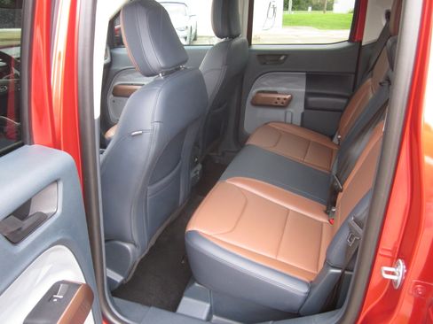 Used 2022 Ford Maverick Lariat w/ Lariat Luxury Package AWD/4WD image 12
