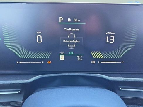 New 2026 Kia Sportage LX FWD image 16