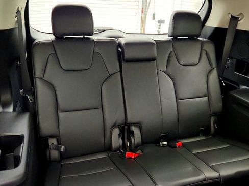 Used 2025 Kia Telluride S FWD image 24