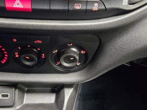 Used 2021 RAM ProMaster City Tradesman SLT image 19