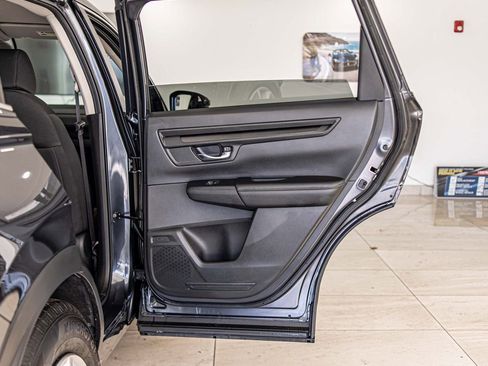 Used 2025 Honda CR-V LX image 37