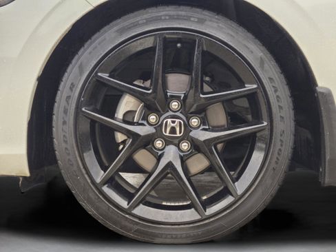 Certified 2024 Honda Civic Sport image 30