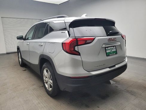 Used 2019 GMC Terrain SLE w/ Driver Convenience Package FWD image 5