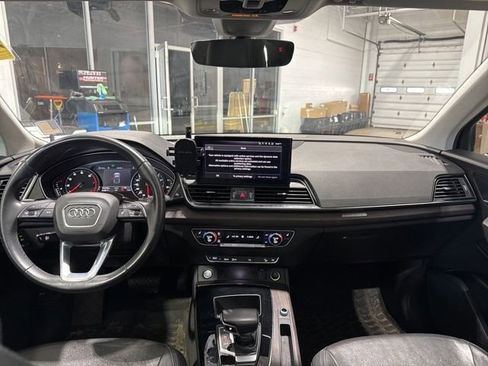Used 2021 Audi Q5 2.0T Premium w/ Convenience Package AWD/4WD image 10