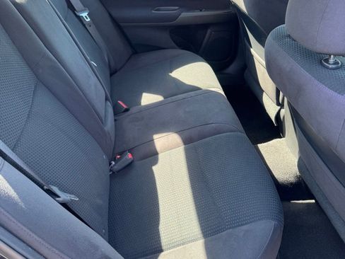Used 2014 Nissan Altima 2.5 S w/ Sport Value Package image 11