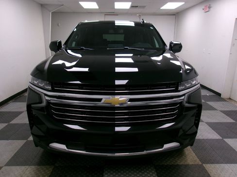 Used 2021 Chevrolet Suburban LT w/ Rear Media and Nav Package AWD/4WD image 18