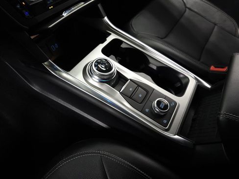 Used 2020 Ford Explorer Limited w/ Class III Trailer Tow Package image 34