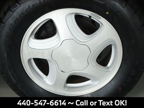 Used 2004 Chevrolet Monte Carlo SS w/ Preferred Equipment Group FWD image 36