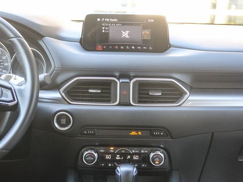 Used 2017 MAZDA CX-5 Touring image 13