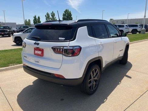 New 2026 Jeep Compass Limited AWD/4WD image 6