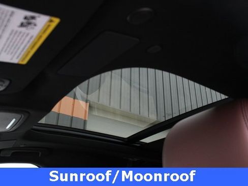 New 2026 Lincoln Nautilus Reserve image 6