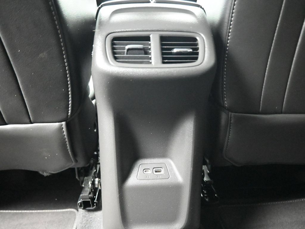 Used 2021 Buick Envision Essence AWD/4WD image 33