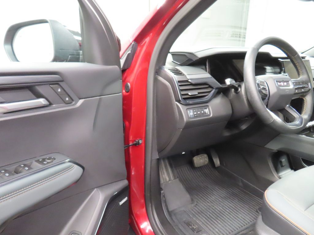 Used 2026 GMC Acadia AT4 w/ LPO, Floor Liner Package AWD/4WD image 56