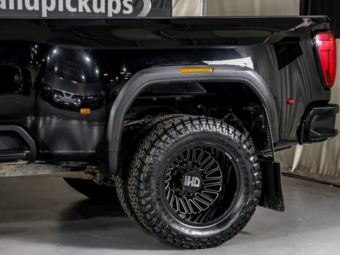Used 2023 GMC Sierra 3500 Denali w/ Technology Package AWD/4WD image 14