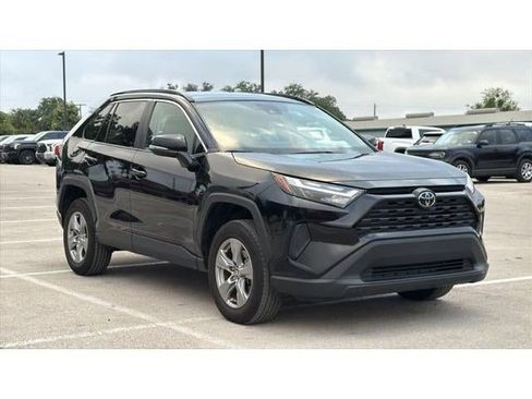 Certified 2025 Toyota RAV4 XLE FWD image 3