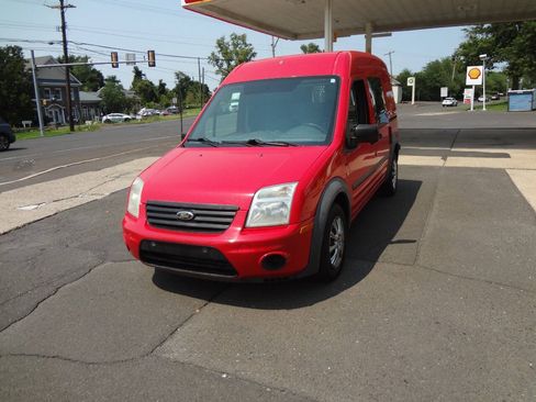 Used 2010 Ford Transit Connect XLT FWD image 2