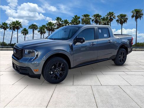 New 2026 Ford Maverick Lariat w/ Black Appearance Package image 4