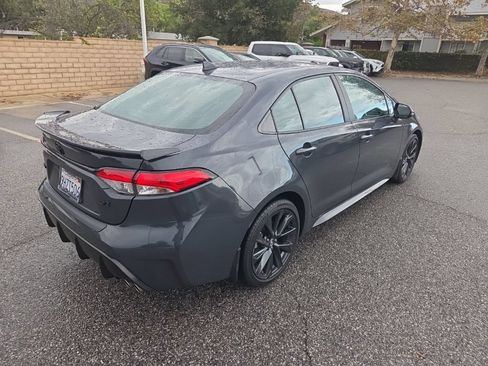 Used 2023 Toyota Corolla SE w/ SE Premium Package FWD image 5